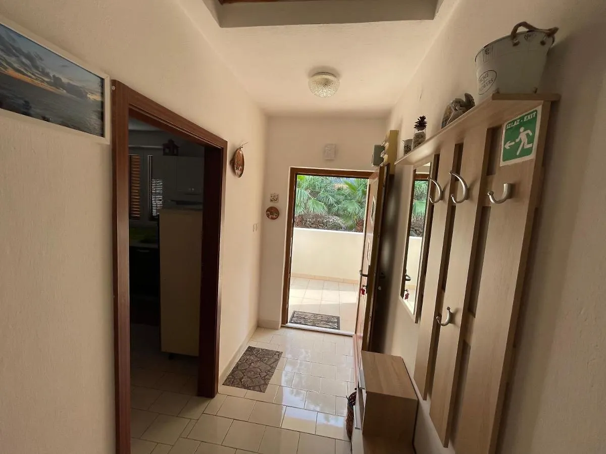 Apartment Marina مالي لوشينغْ 0*,  كرواتيا